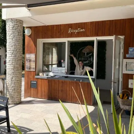 캠프장 36m² Avec Terrasse Pour 5 Personnes - - Api-1-52-569