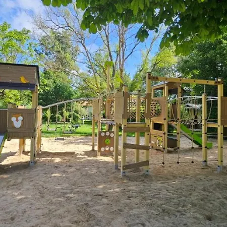 36m² Avec Terrasse Pour 5 Personnes - - Api-1-52-569 Kemping Coulon