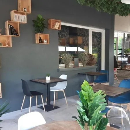 36m² Avec Terrasse Pour 5 Personnes - - Api-1-52-569 Kemping