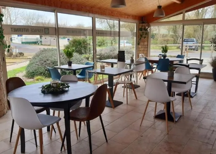 36m² Avec Terrasse Pour 5 Personnes - - Api-1-52-569 Camping